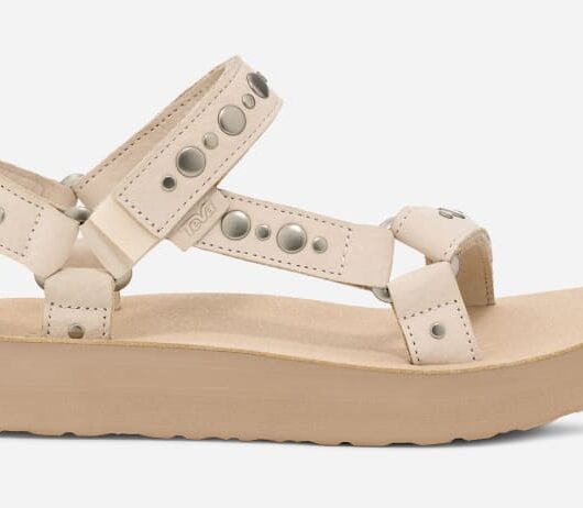 Women's TEVA Midform Universal Studded Sandals in Coconut/White Pepper, Size 4
